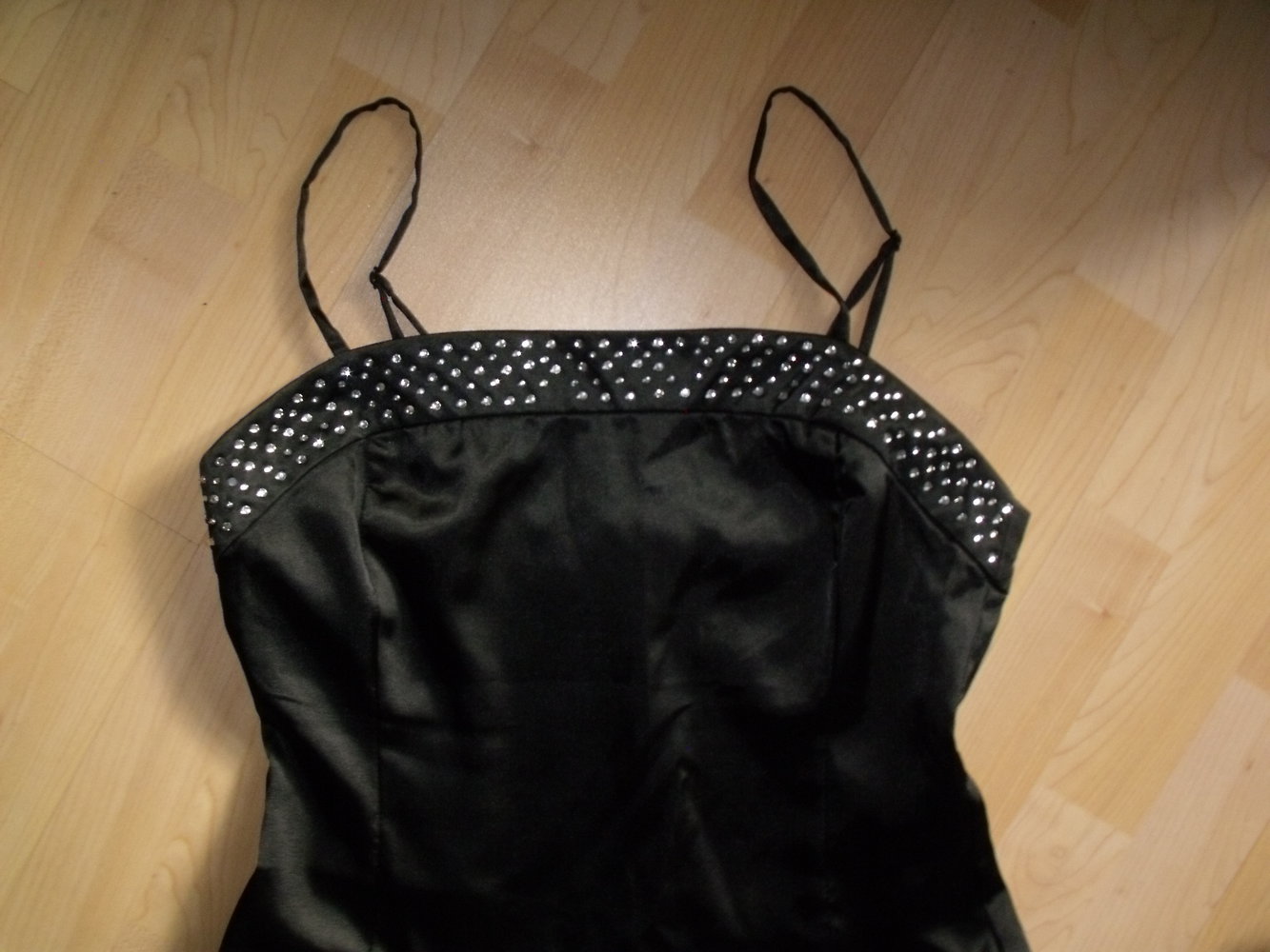 Knielanges Abendkleid