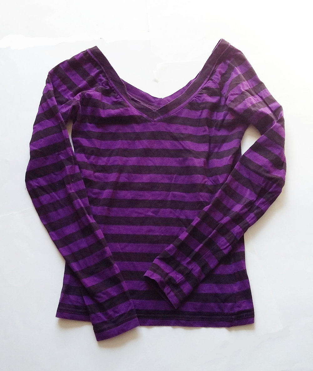 Longsleeve V-Ausschnitt XS/S 34/36 schwarz violett gestreift von New Yorker/Fishbone