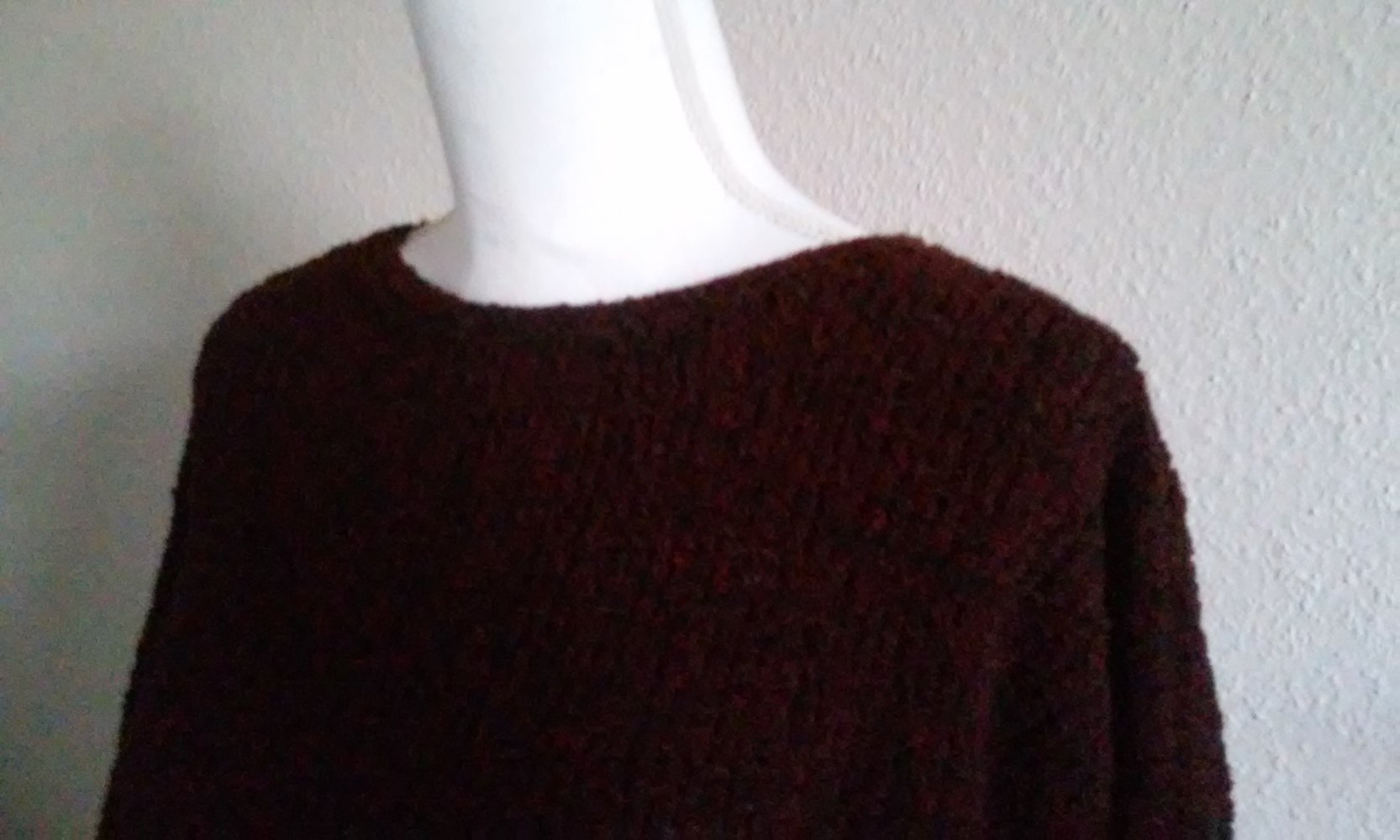 Handarbeit Rollkragenpullover Pulli Rolli Pulloverkleid/Kleid -handgestrickt- weinrot/schwarz Gr.36 ungetragen! neu