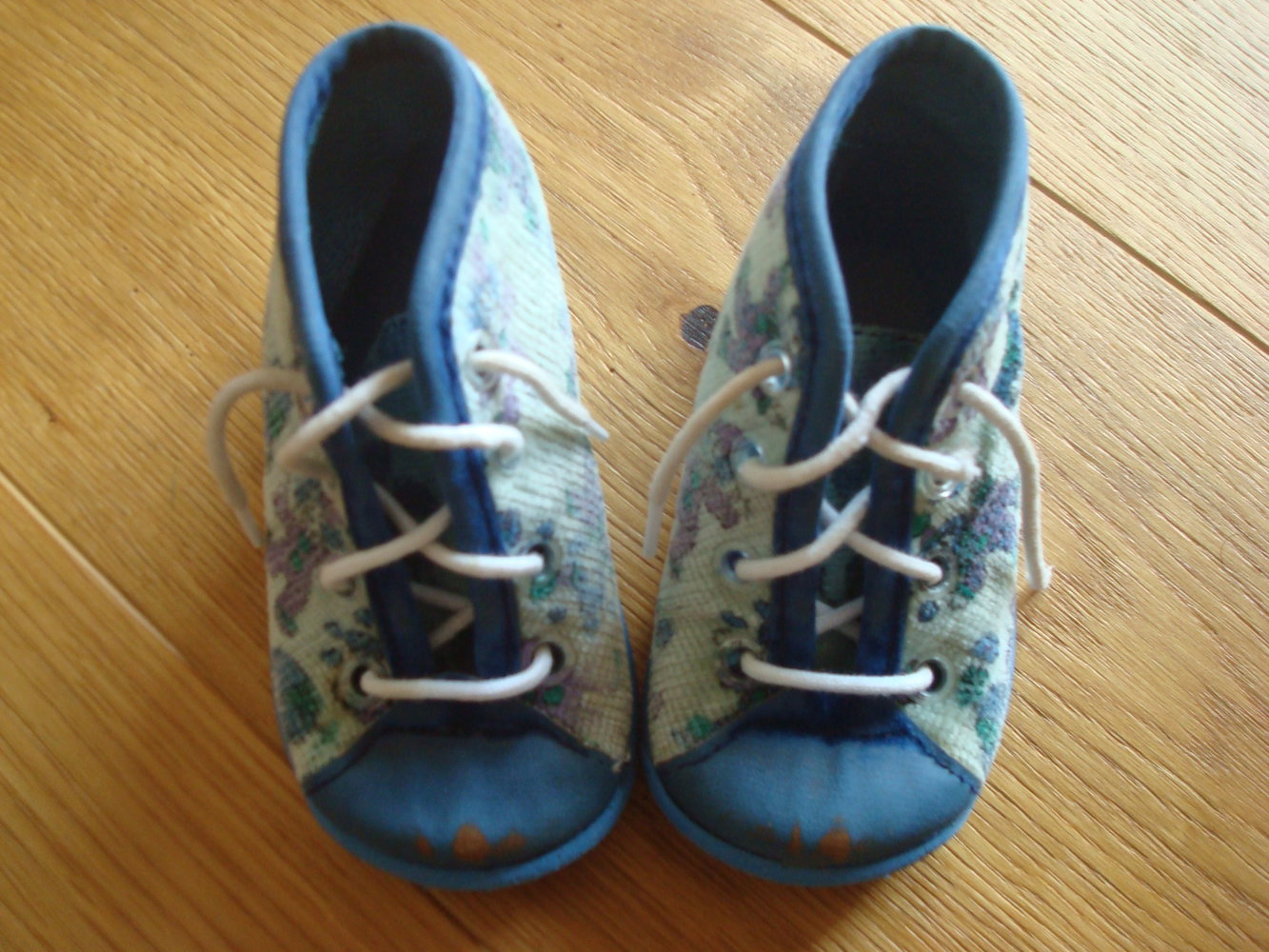 Hausschuhe, Lauflernschuhe Gr. 18