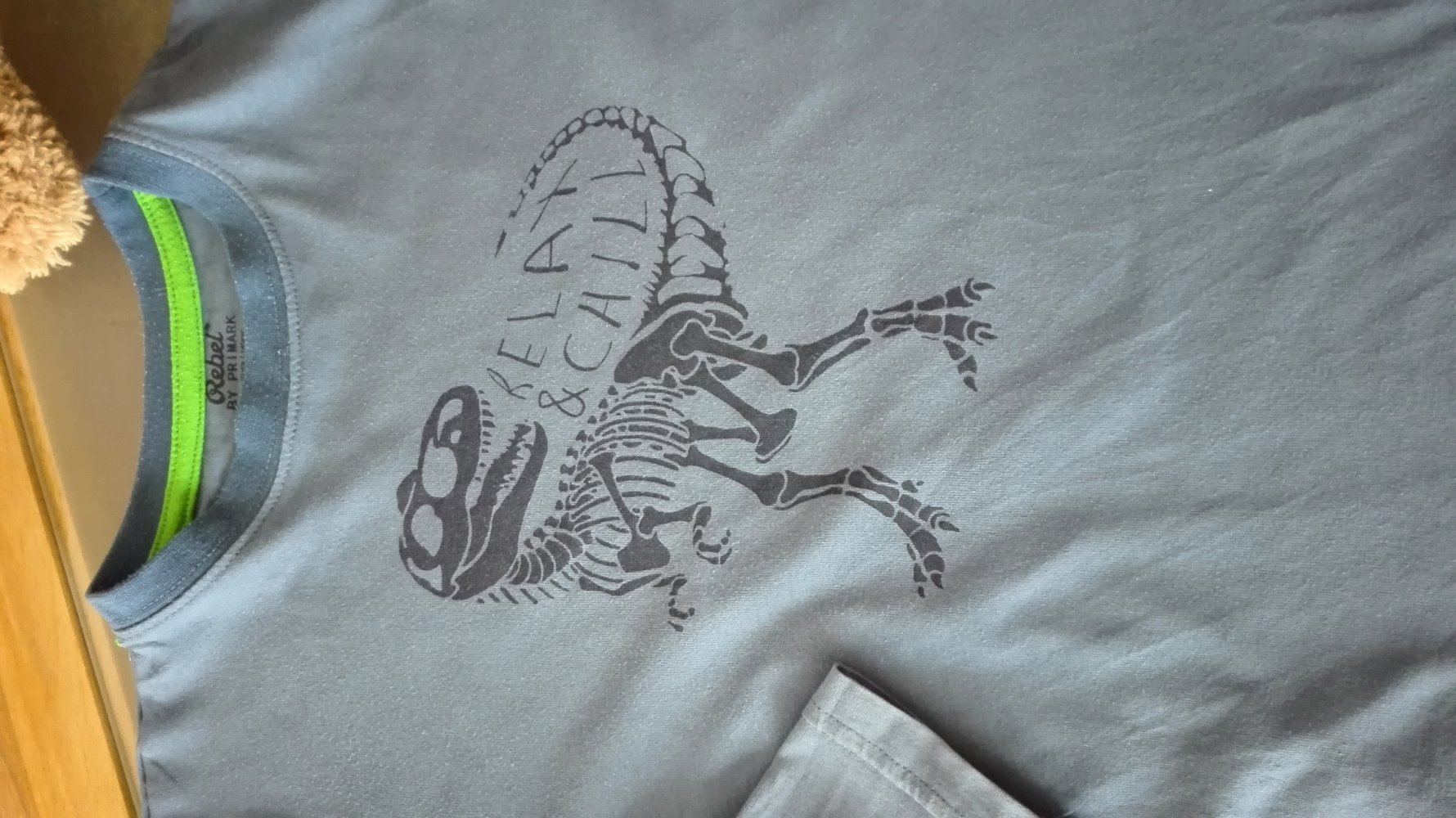 Rebel - blaues Langarmshirt mit Dinoprint Gr.140