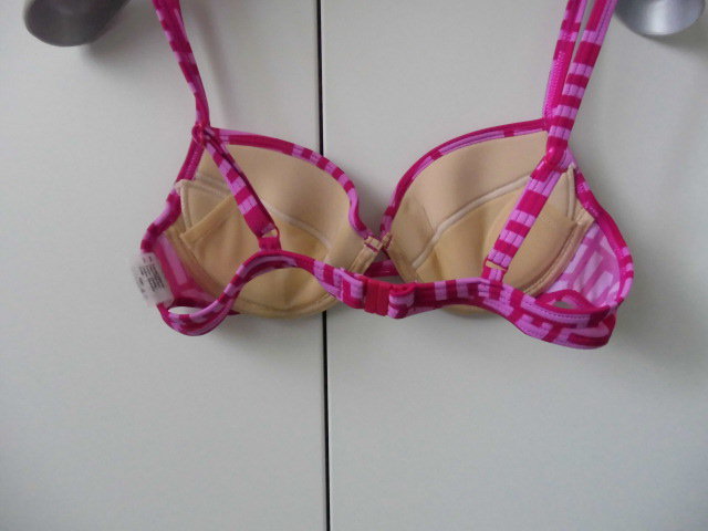 Mexx; Bikini- Oberteil in Pink mit grafischem Muster herausnehmbare Polster, Push Up. Gr. 34 Cup A