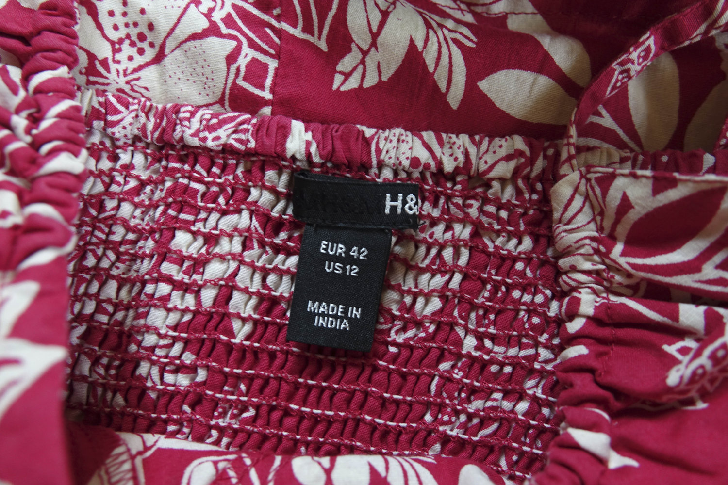 rotes/weißes, luftiges Sommerkleid
