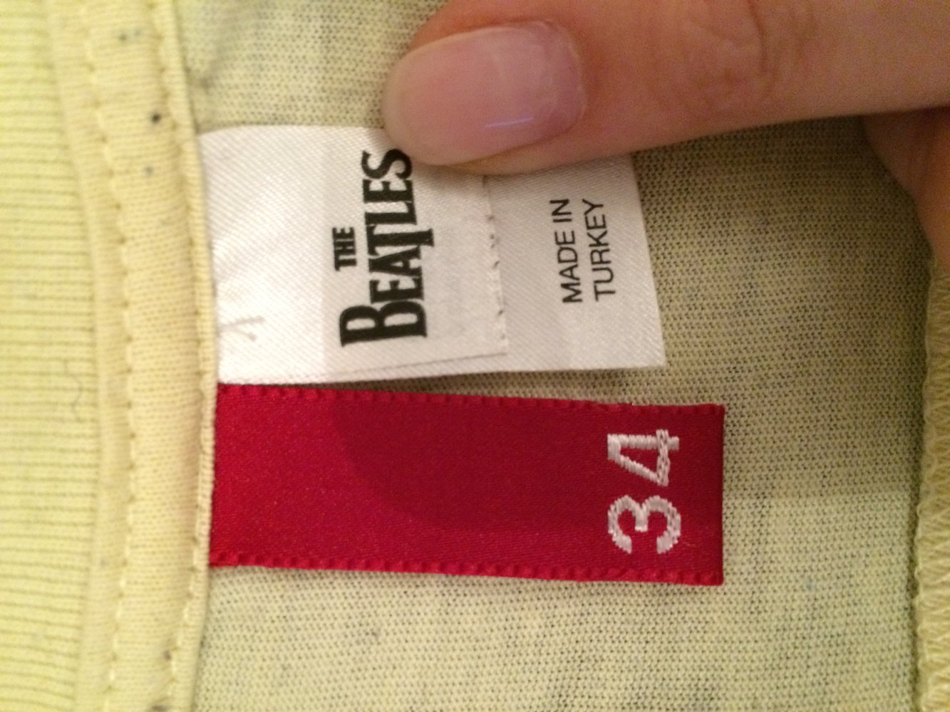 Gelbes Beatles Shirt