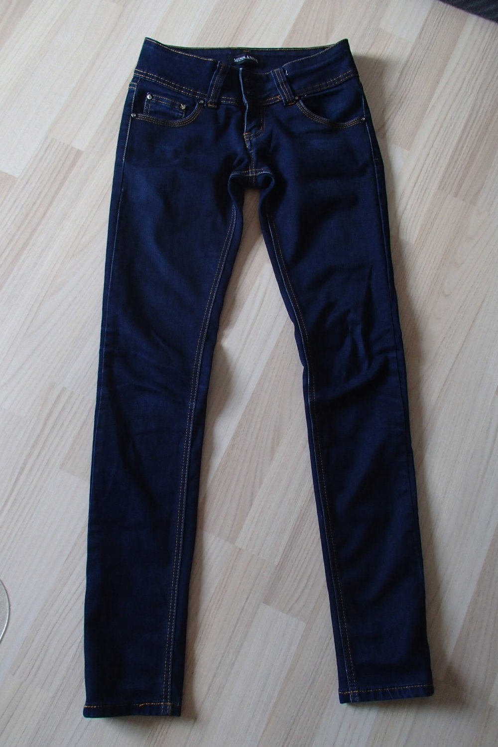 Königsblaue Chinohose