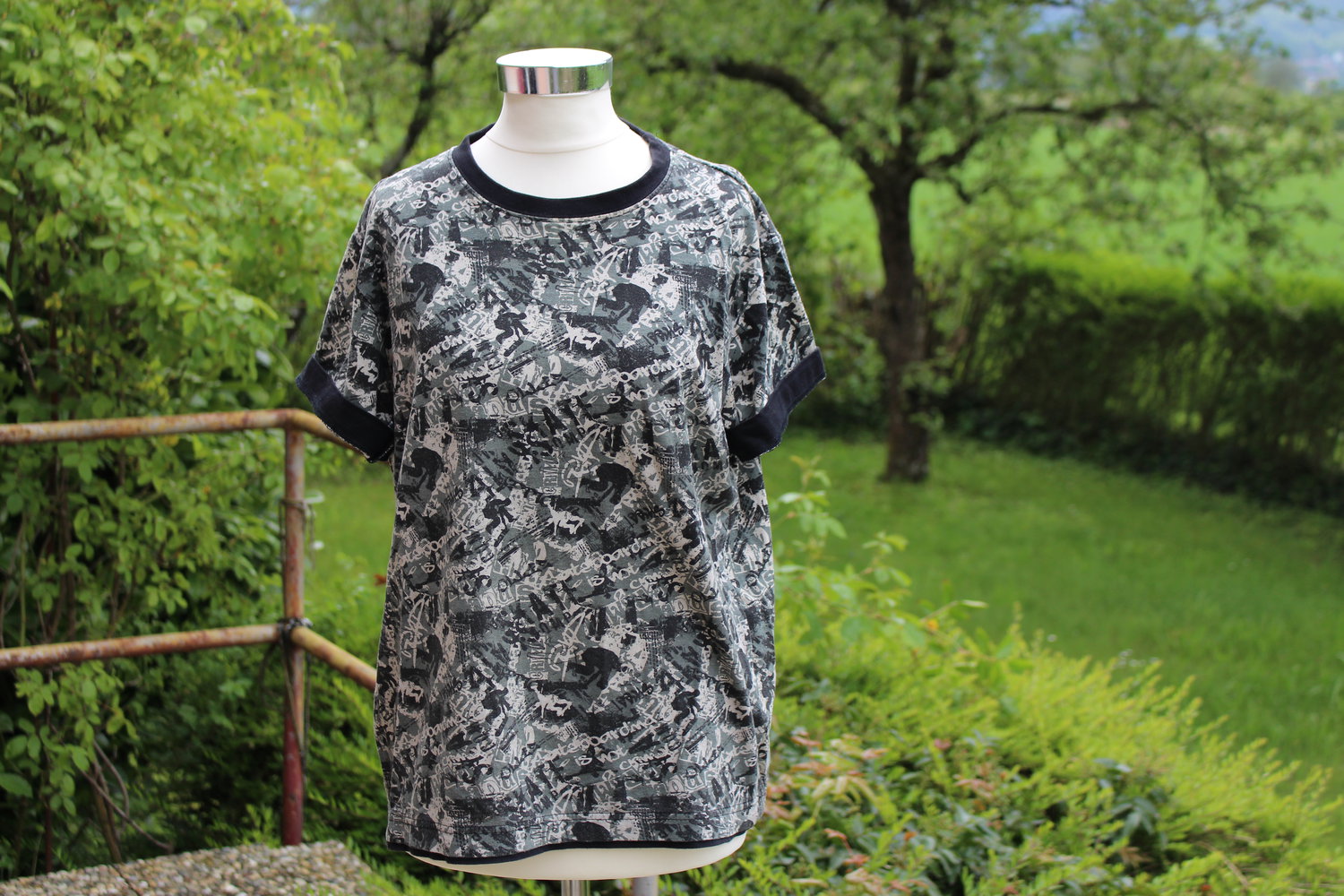 T-Shirt mit Muster