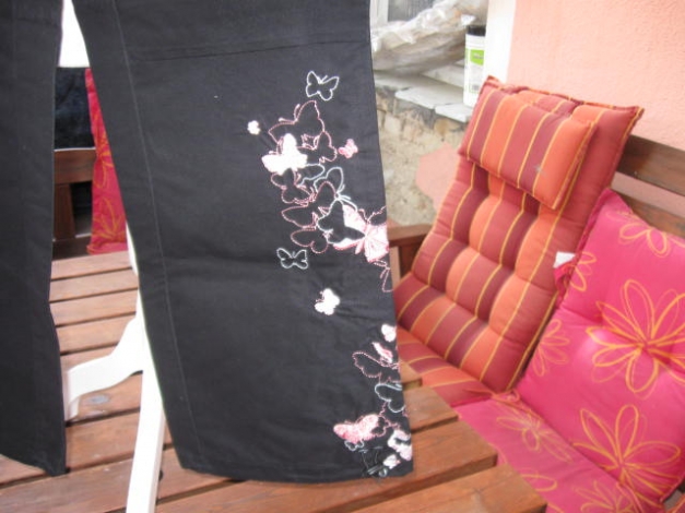 *** NEU ~ Geniale Hose mit Stickerei ***