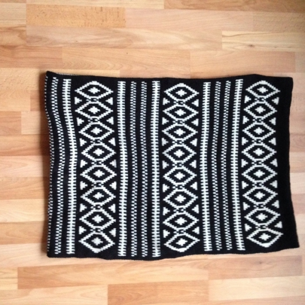 H&M Schal Loop Rundschal Azteken Ethno Muster