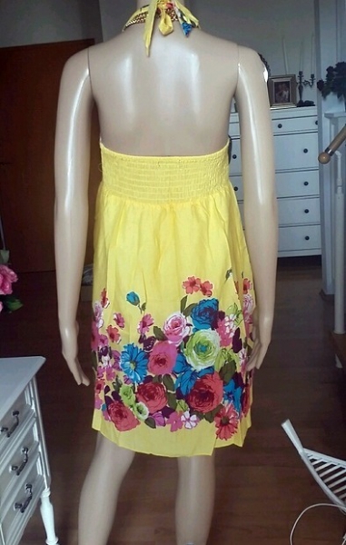 Wunderschöne Sommer Kleid in Blumenprint