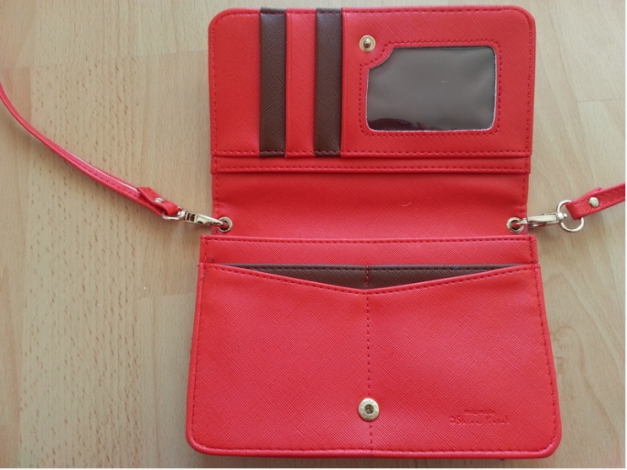rote Handtasche / rotes Portmonee