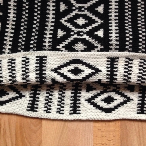 H&M Schal Loop Rundschal Azteken Ethno Muster