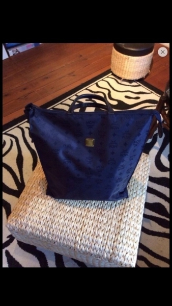 ***MCM SHOPPER***