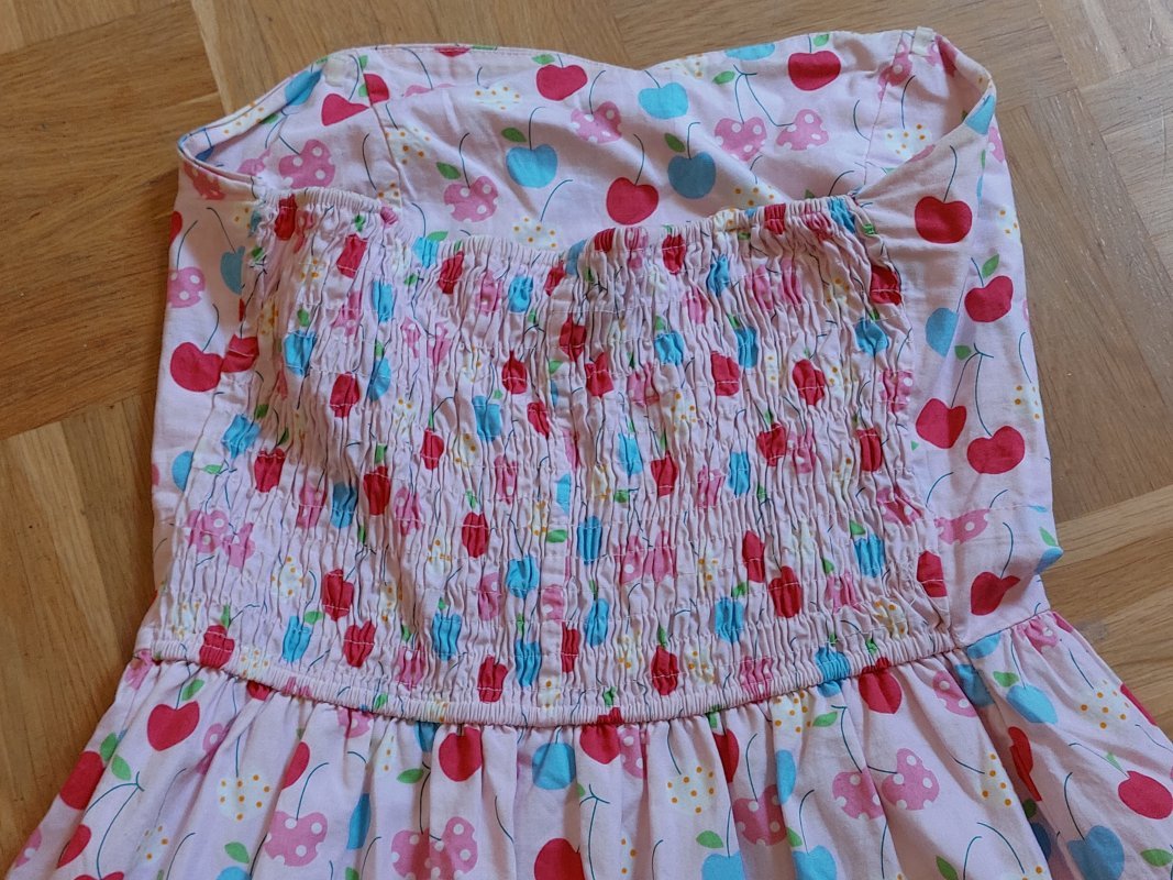 Süßes Sommerkleid Cherry Kirschen