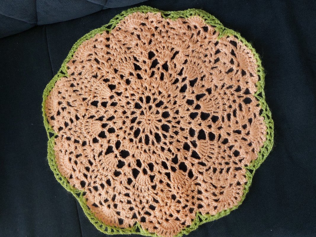 Tischdecke Ananasmuster gehäkelt