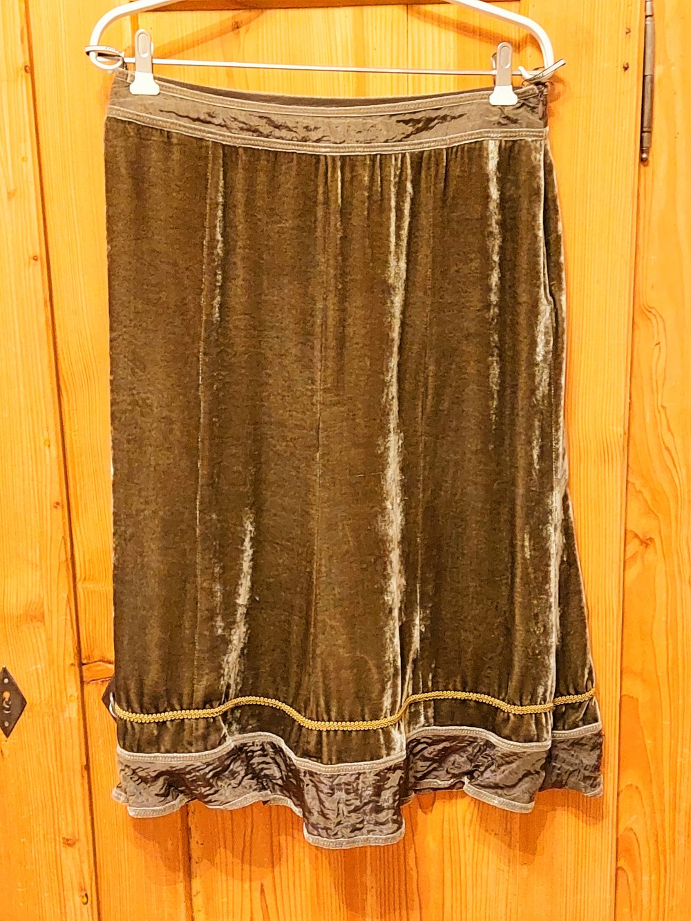 Außergewöhnlicher Samtrock aus Italien