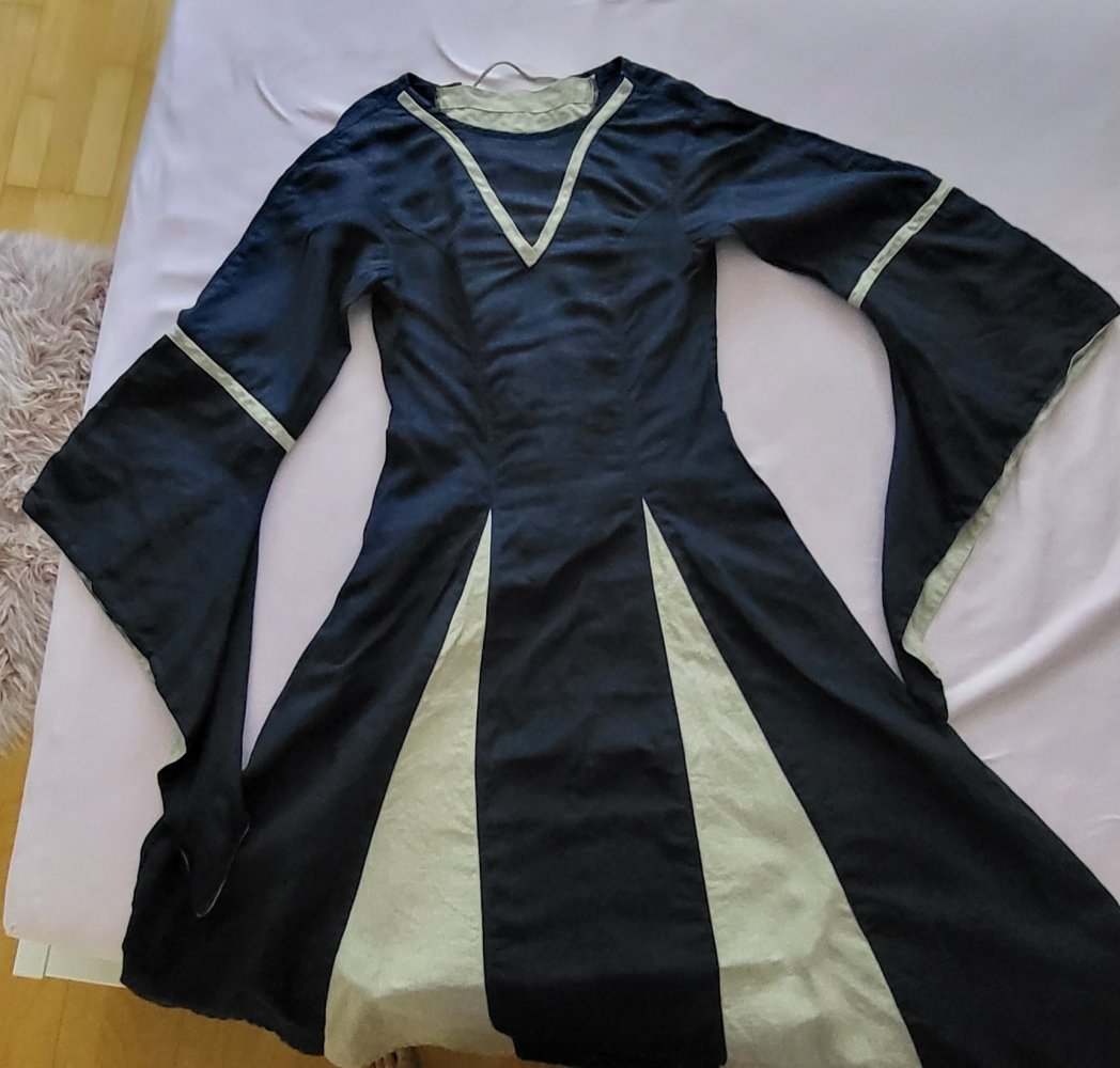 Langes Kleid für Mittelalterfeste LARP