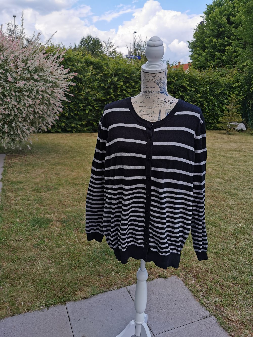 Gestreifte Strickjacke 