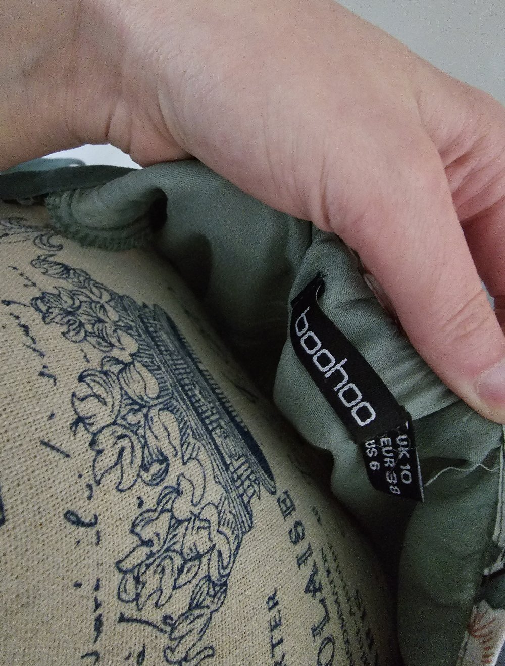 Kleid von Boohoo