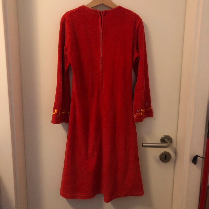 Nicki Kleid rot-orange mit Blumen Stickerei