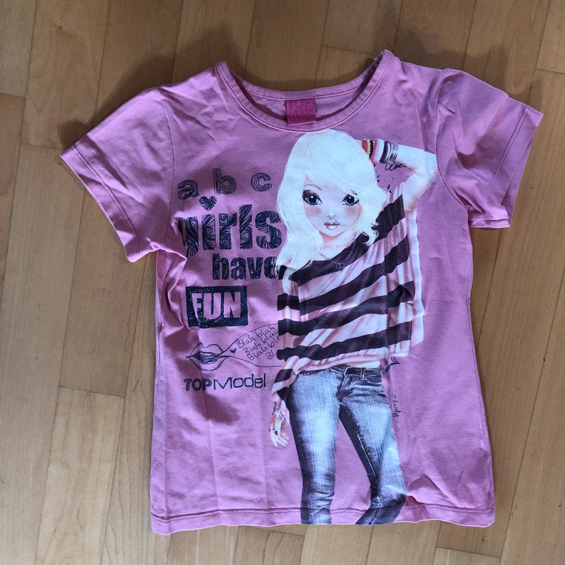 T-Shirt hellrosa Top Modell