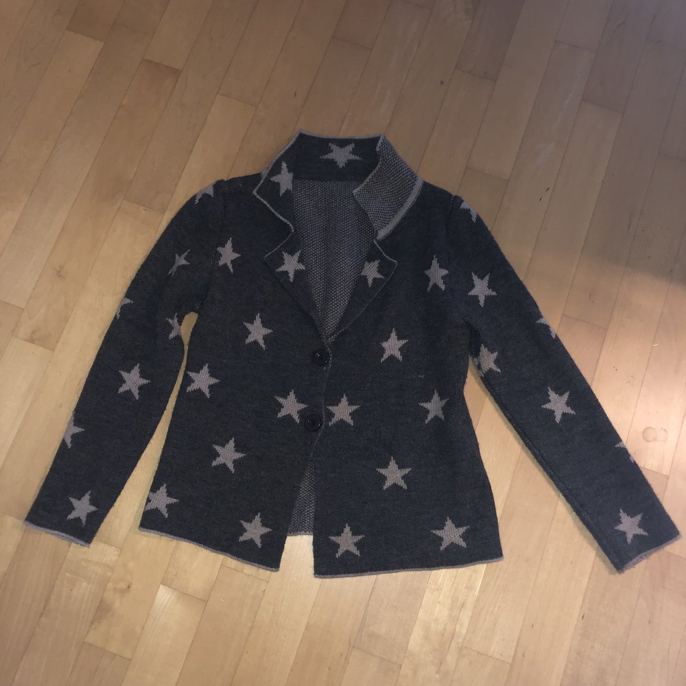 Tolle Strickjacke mit Sternen vintage 