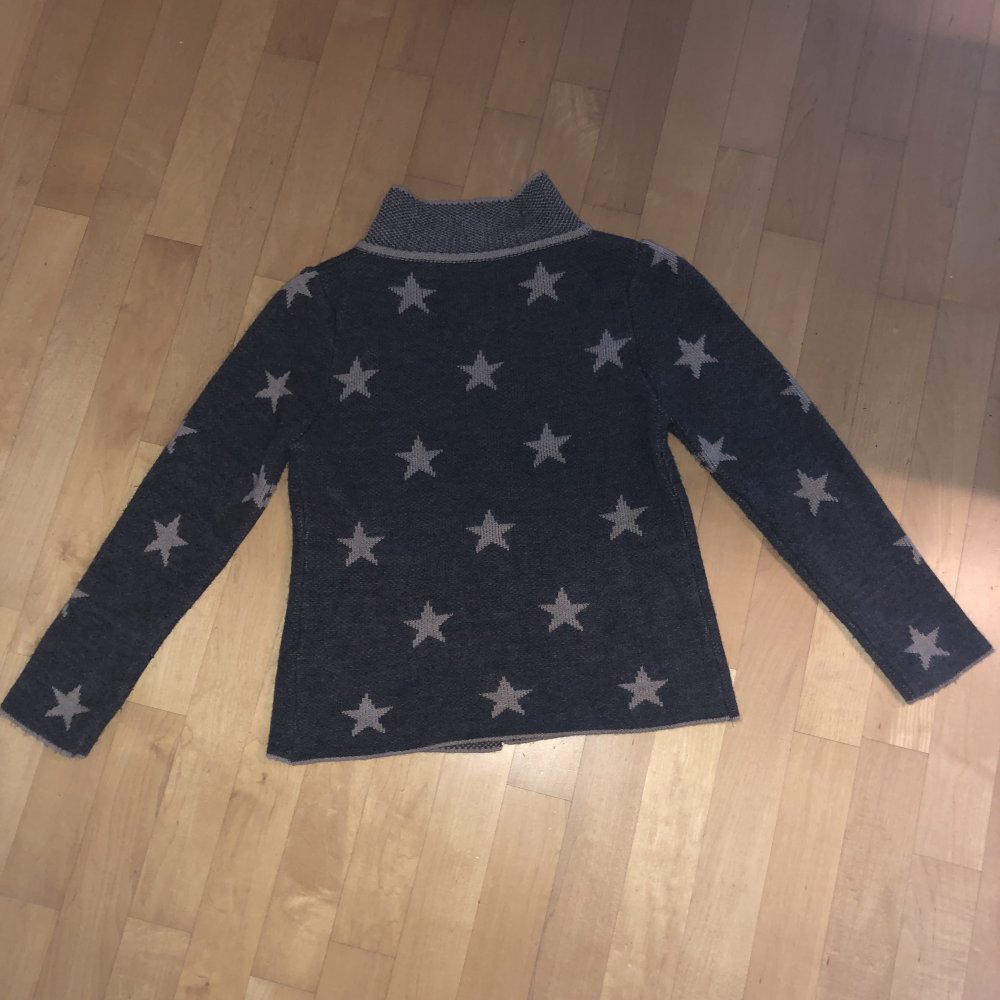 Tolle Strickjacke mit Sternen vintage 