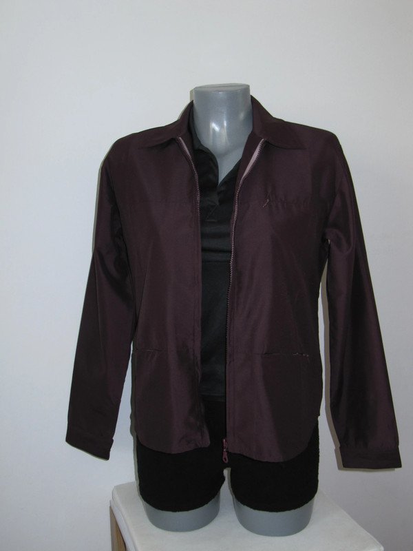 True vintage Blusenjacke Gr.S brombeer