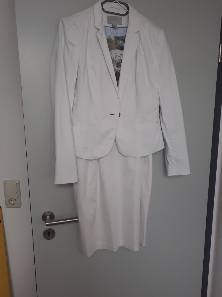Kleid mit Blazer