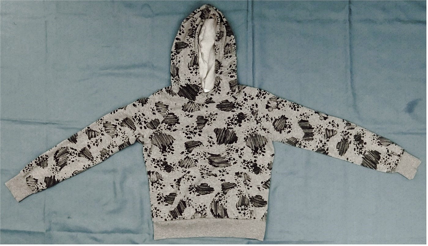 Kapuzen-Pullover / Überzieher Divided von H & M - Größe 38 - grau mit Muster 