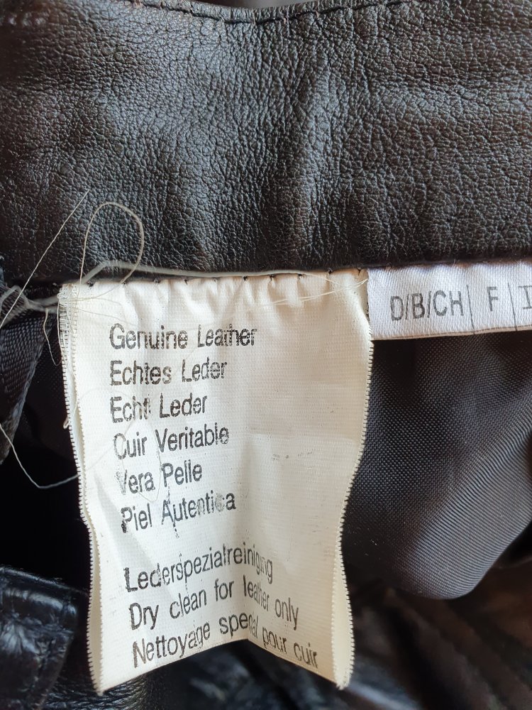 Schwarze Lederhose Größe 38