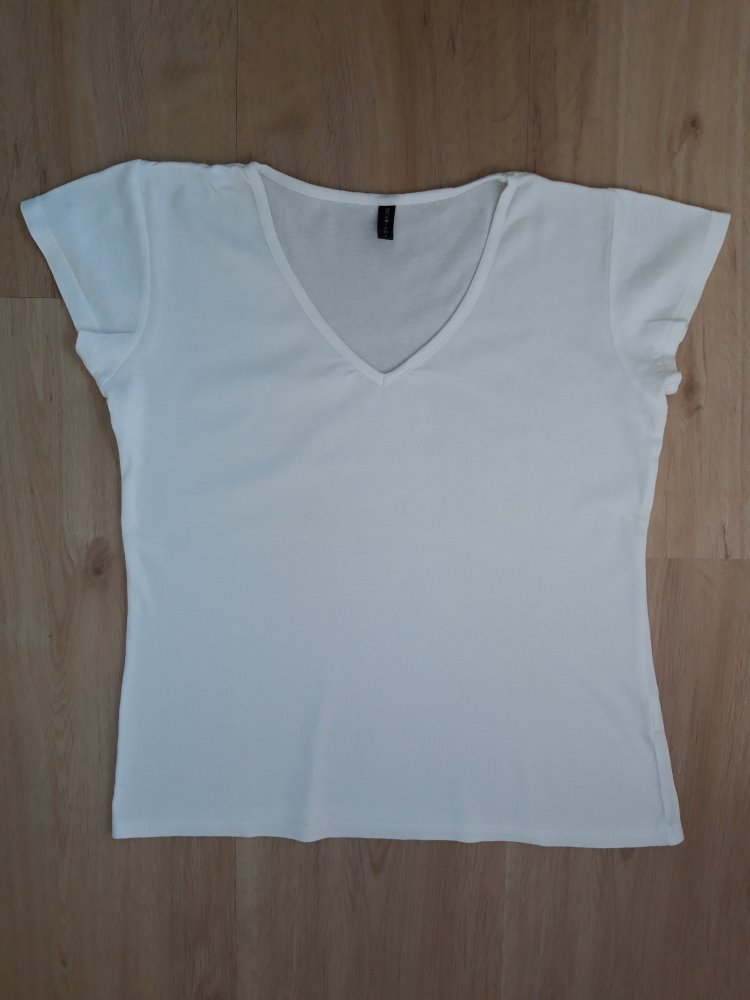 Basic T-Shirt in L