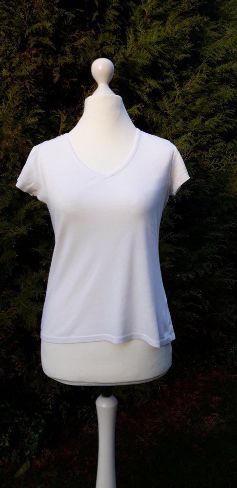 Basic T-Shirt in L