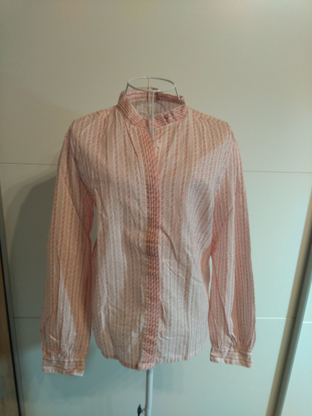 Weiß rote Trachten Bluse