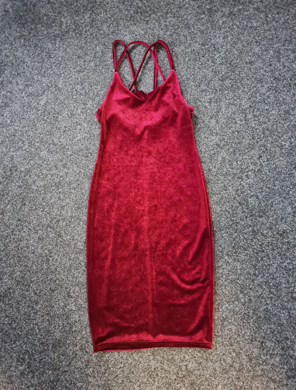 Rotes Samtkleid