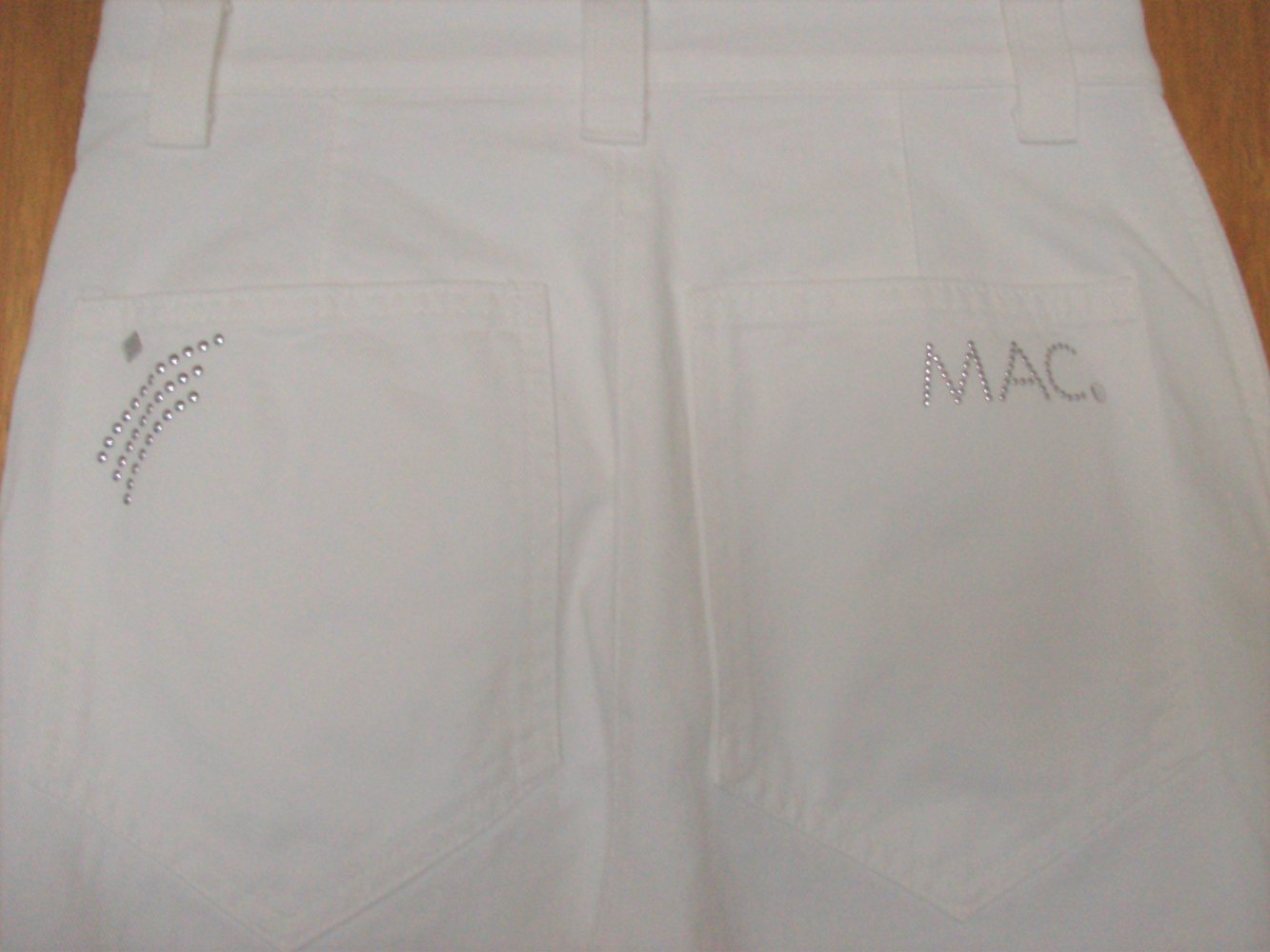 sehr schöne Mac Damen-Jeanshose creme weiß mit tollen silber Strass Nieten,36/38