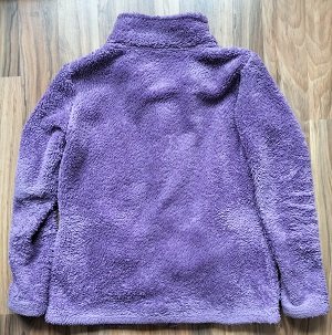 sehr schön lila Damen Flauschjacke Teddyjacke Fleecejacke flauschige Jacke mit Reißverschluss, Größe M, von Infinity Woman, vorn mit 2 Jackentaschen, 100% Polyester, wunderbar warm u. flauschig