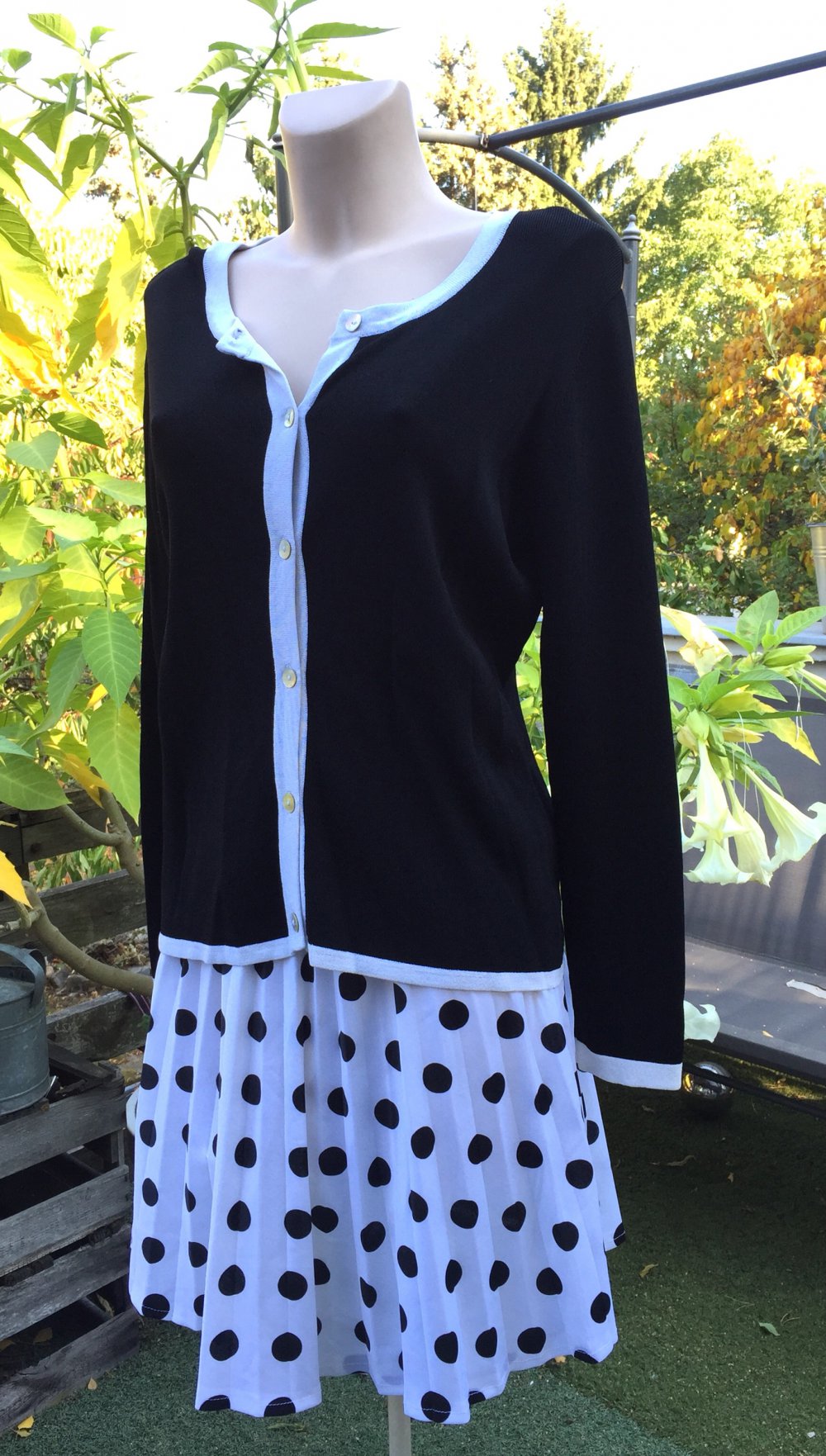 LINDA MATTHEWS Cardigan Strickjacke Jäckchen Gr. L