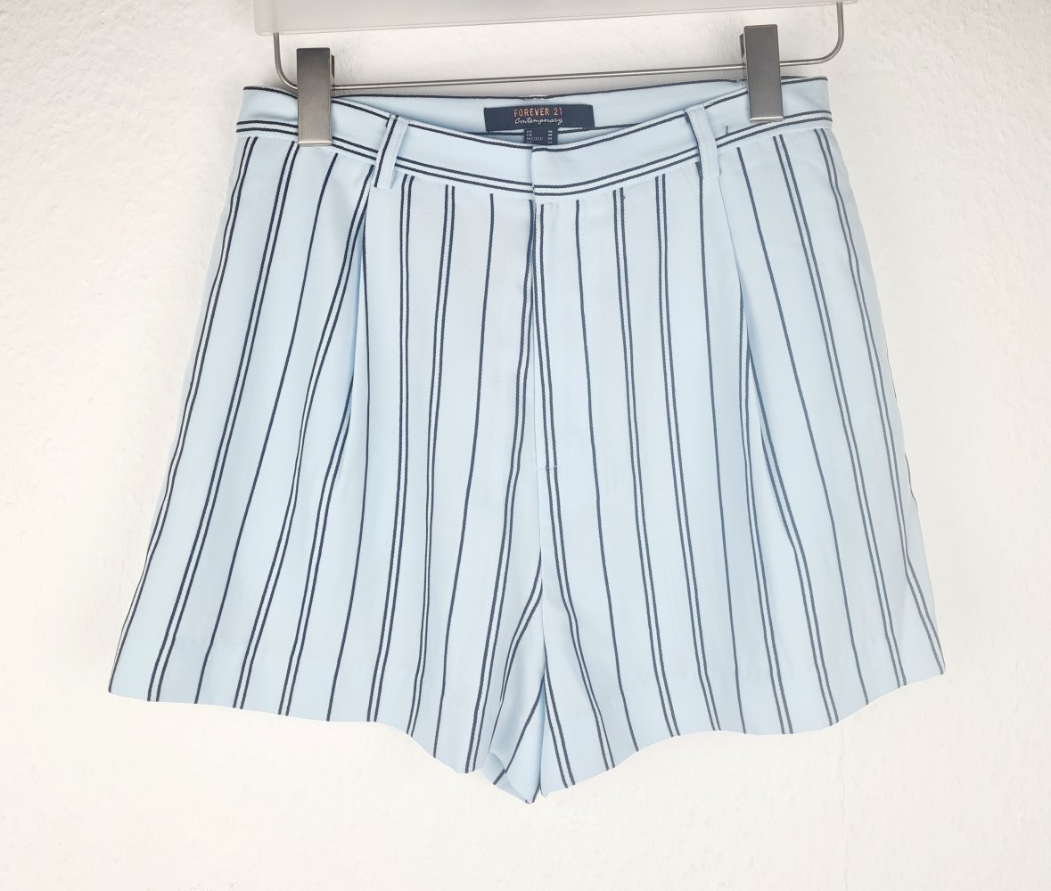 Forever 21 Hot Pants Casual-Look