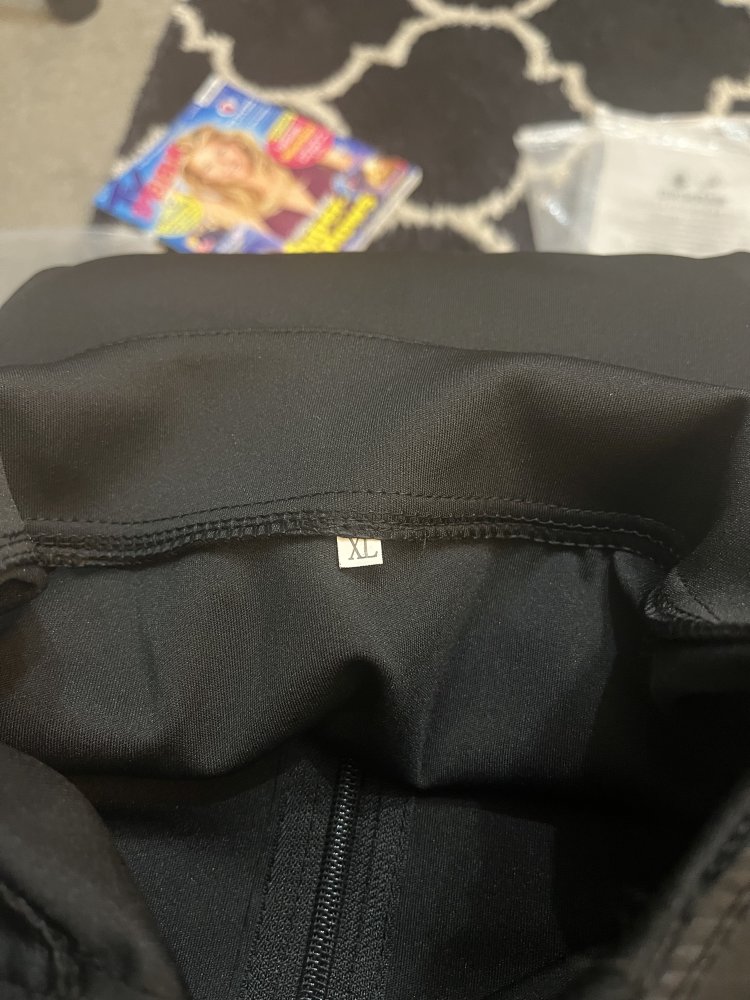 Oberteil, schwarz, Größe XL – neu und ungetragen