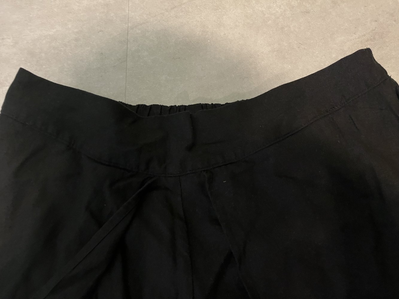 Schlupfhose Marlenestil, geschlitztes Bein, Größe 46 von Rainbow – ungetragen