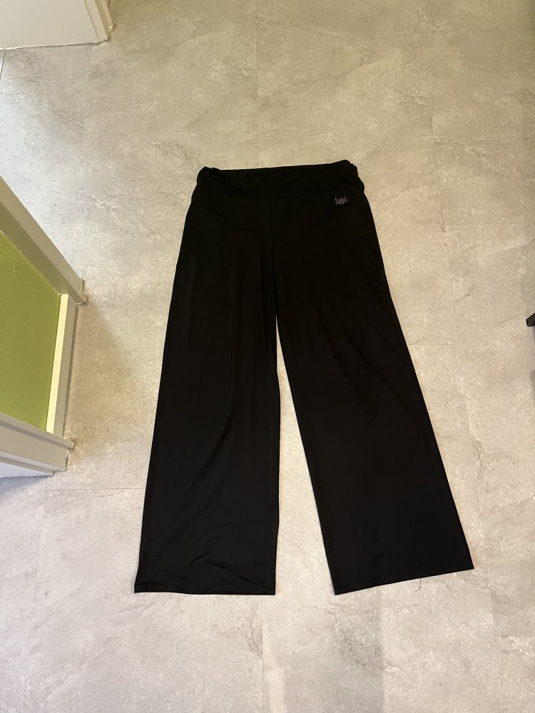 Sporthose/Trainingshose schwarz, Größe 44, bonprix collection– selten getragen 