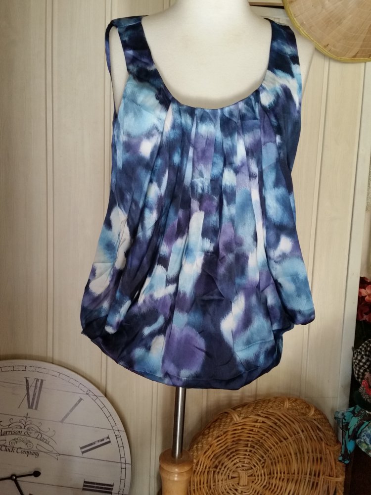 Elagatnes Top mit Blumen 38/40/42