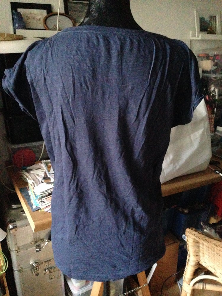 Besticktes T- shirt