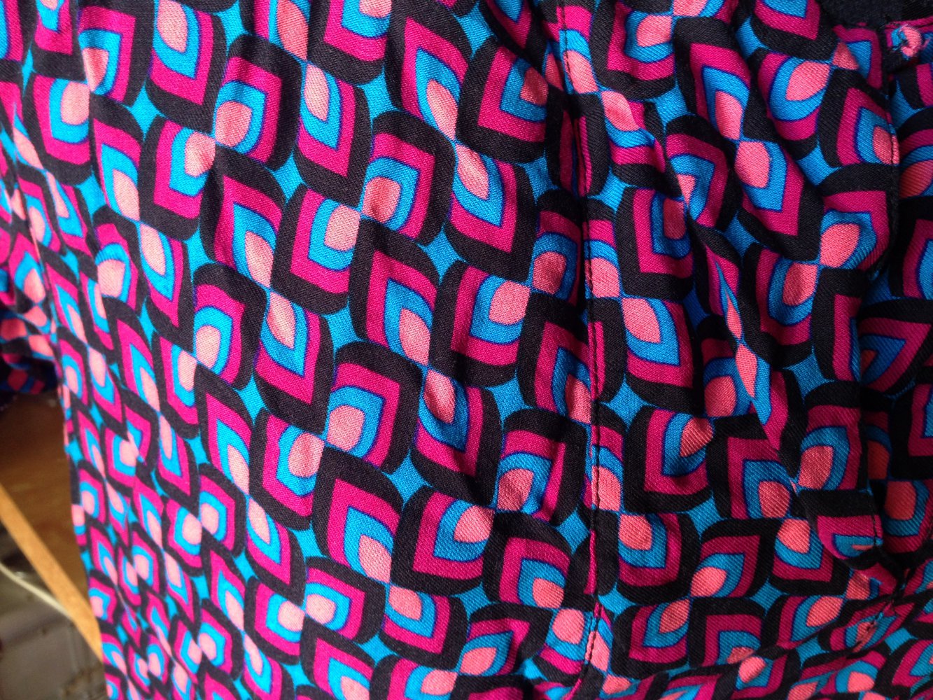 Gemustertes Kleid