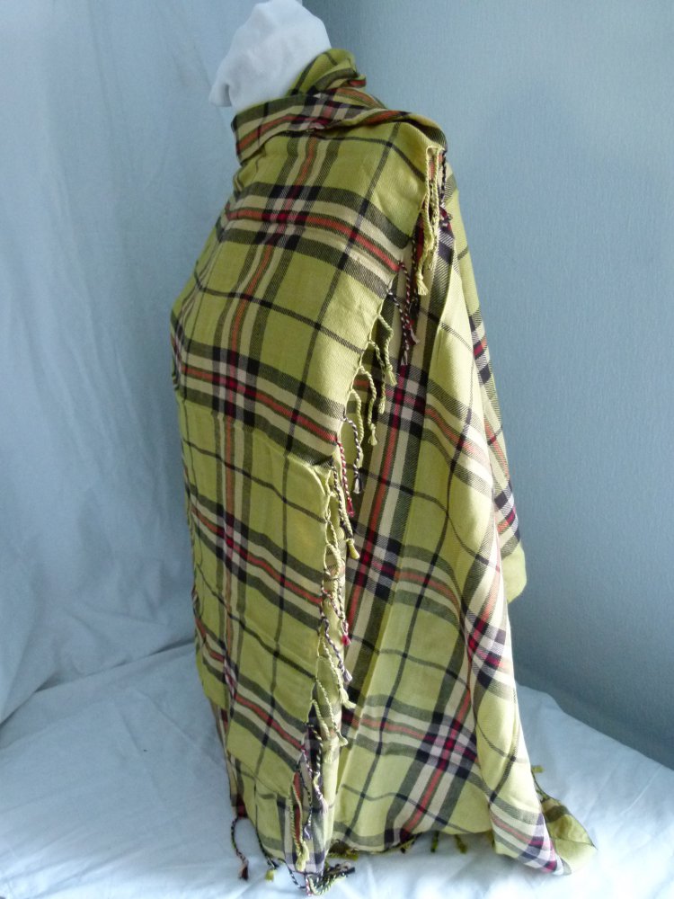 XXl Schal Tuch Überwurf, grün schwarz rot kariert, Boho Mori Folk Goa Festival Lagenlook