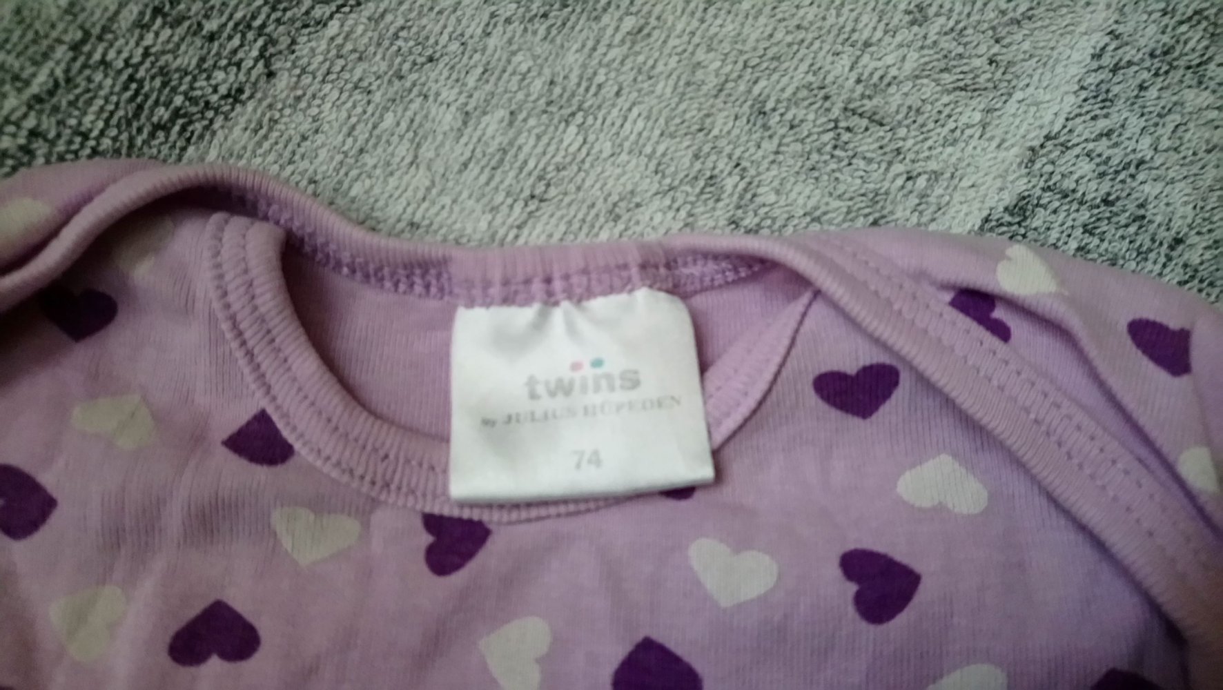 2 Bodys kurzarm lila weiß 74 twins