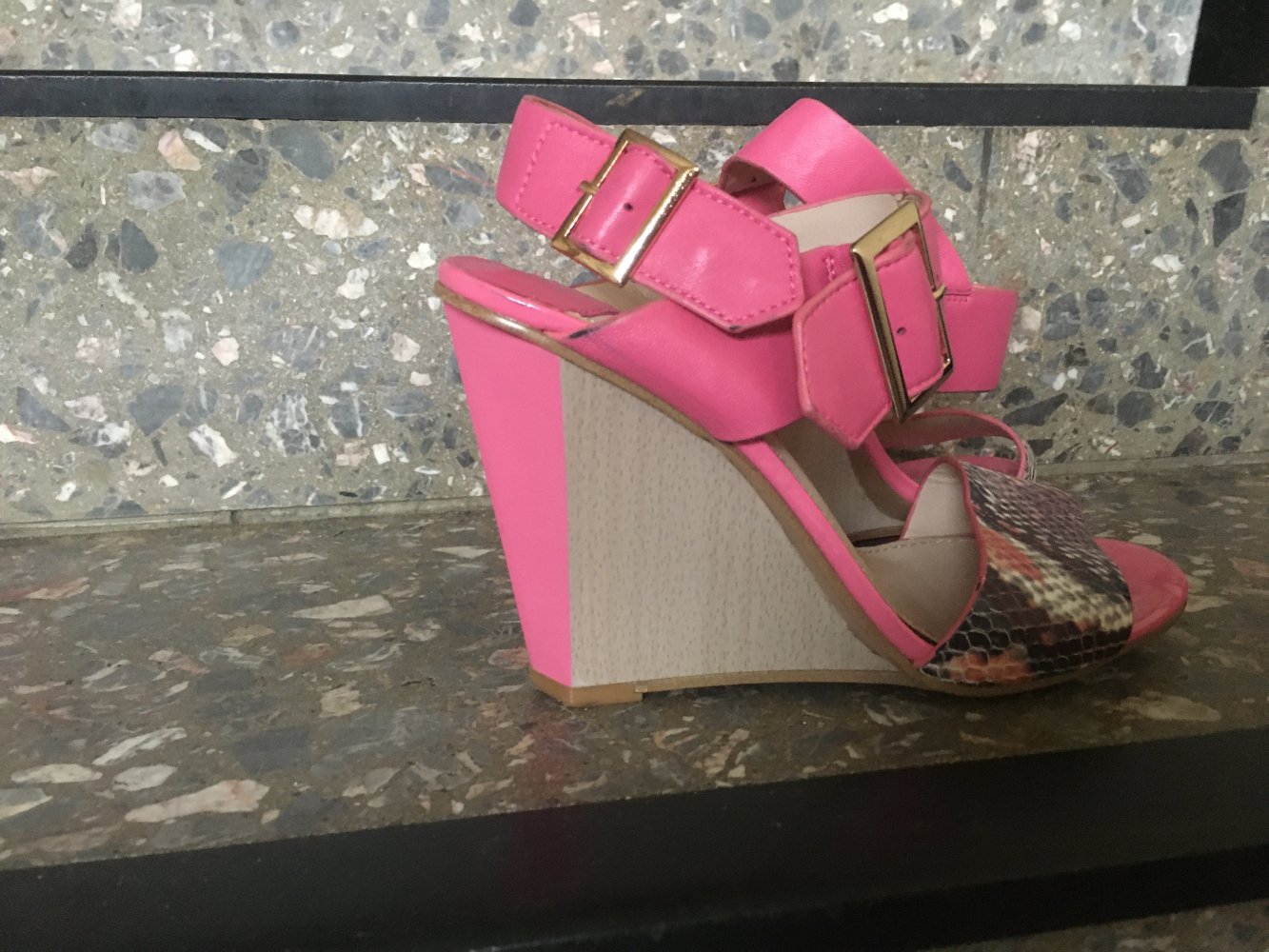  Keilsandalette in Rose