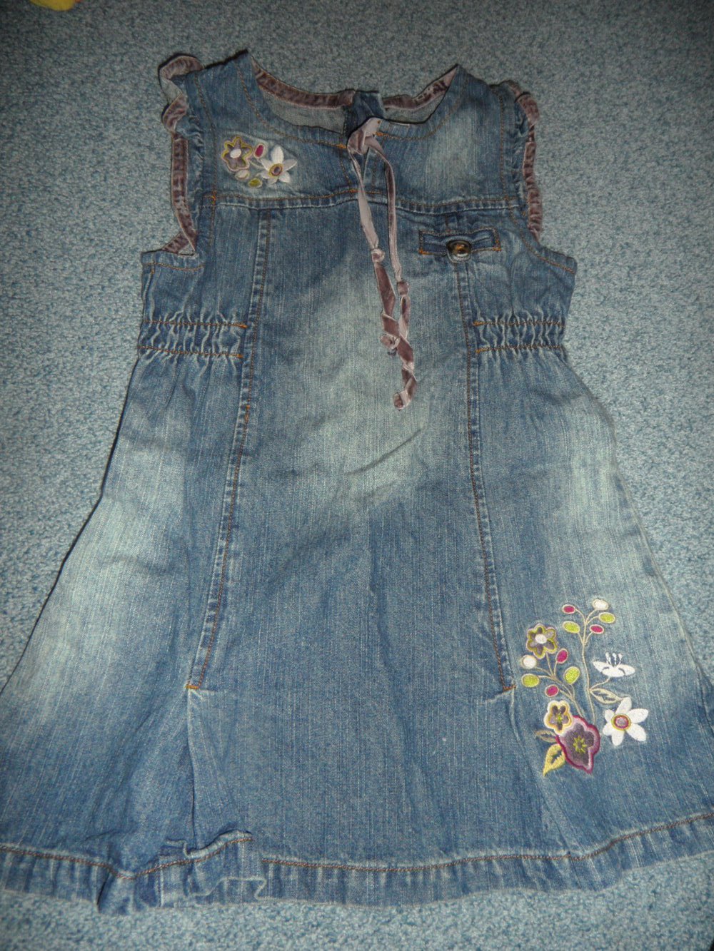 wunderschönes Jeanskleid Kleid Staccato