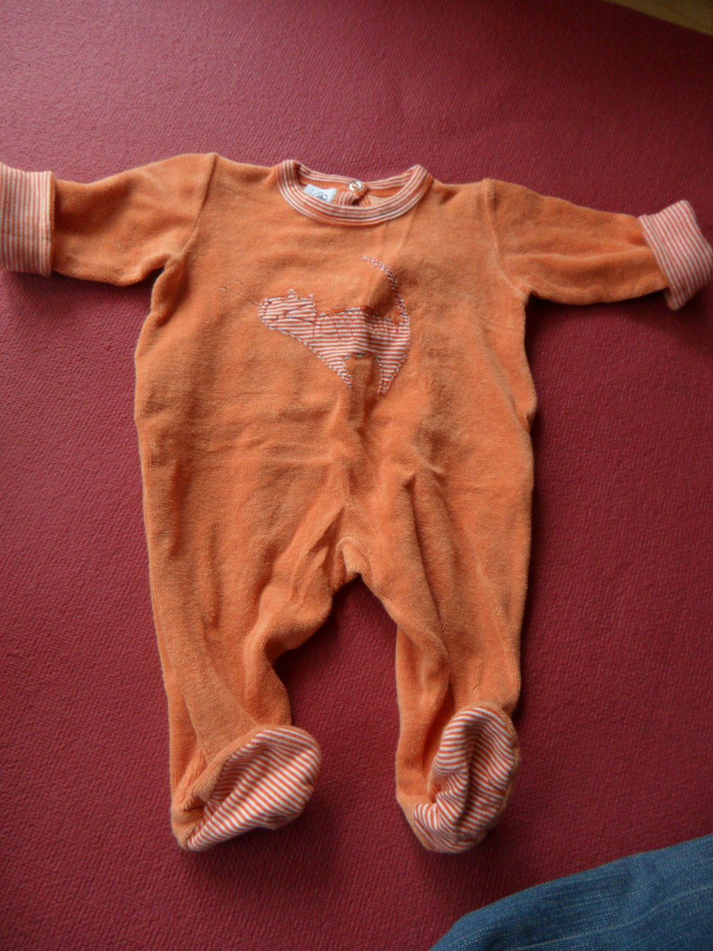 Schlafanzug Overall von Petit Bateau mit Katze