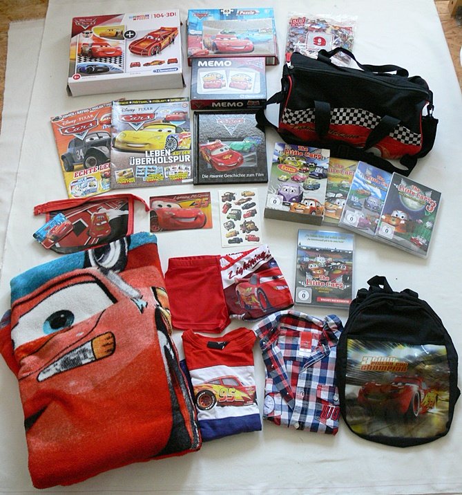Cars - großes Paket - Kuscheldecke, Puzzle, Taschen, Hefte